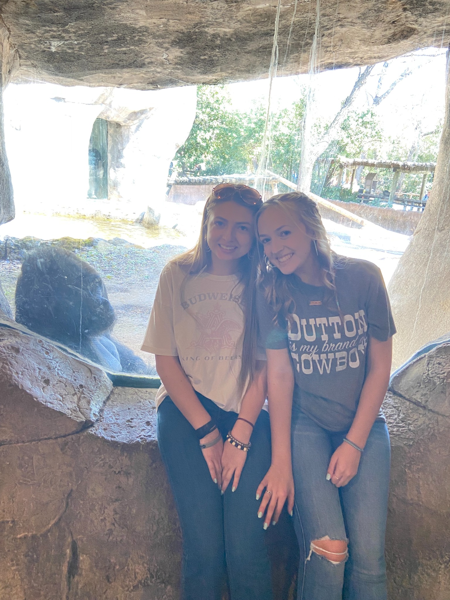 Bree and her sister Kirstin in a recent photo